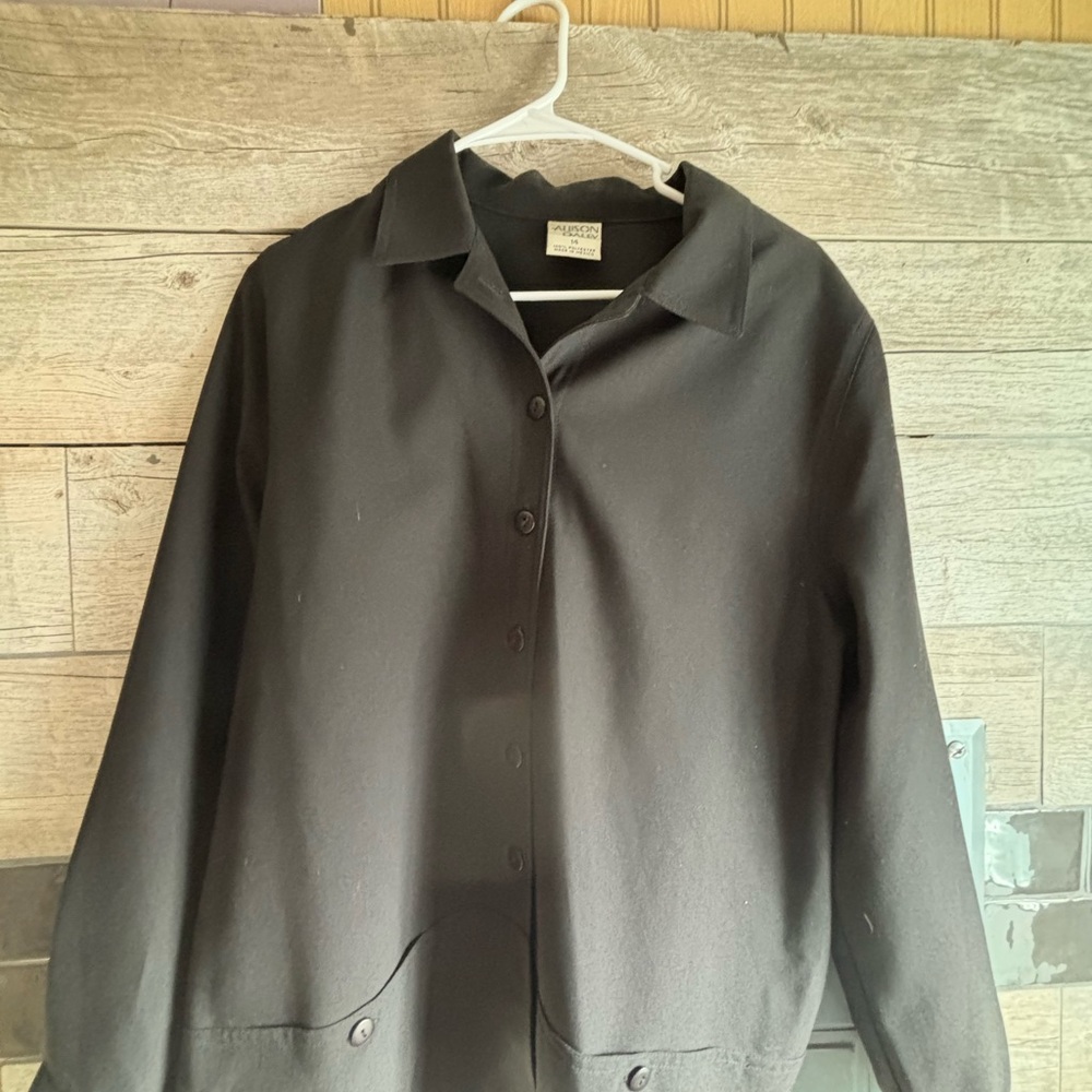 Allison Daley Black Blazer